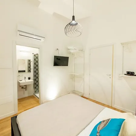 Oda ve Kahvaltı Lele's Cagliari